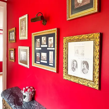 Palácio De Boutique House Couette-café 4*
